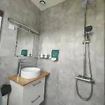 Le Hotel